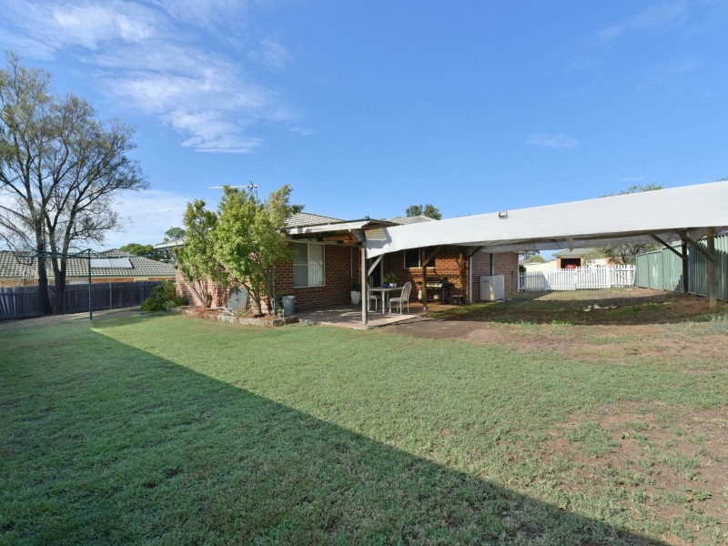 12 Jason Close, Singleton NSW 2330