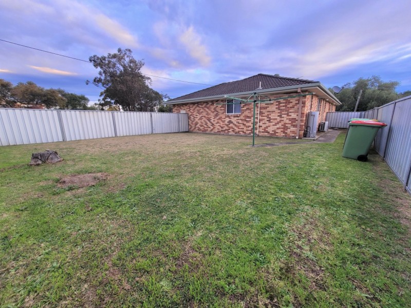 2/2a Water Street, Greta NSW 2334