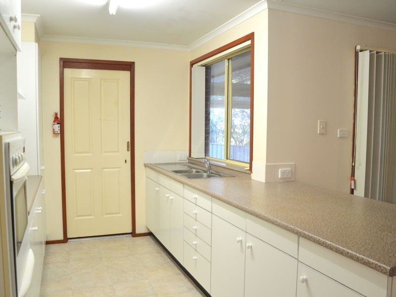 38 Lloyd Jones Drive, Singleton NSW 2330