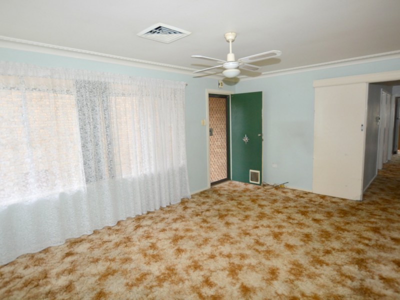 17 Andrew Street, Singleton NSW 2330