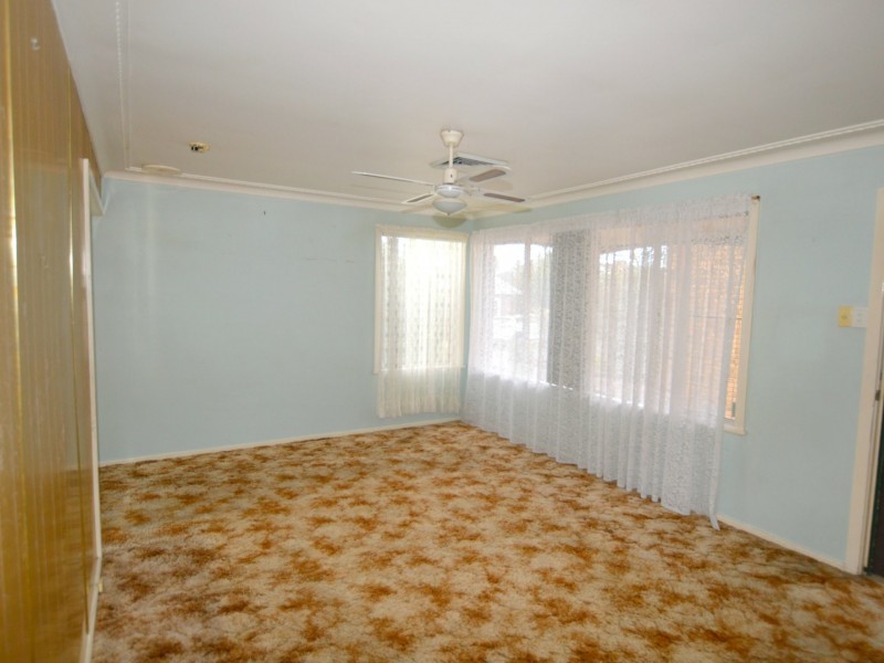 17 Andrew Street, Singleton NSW 2330