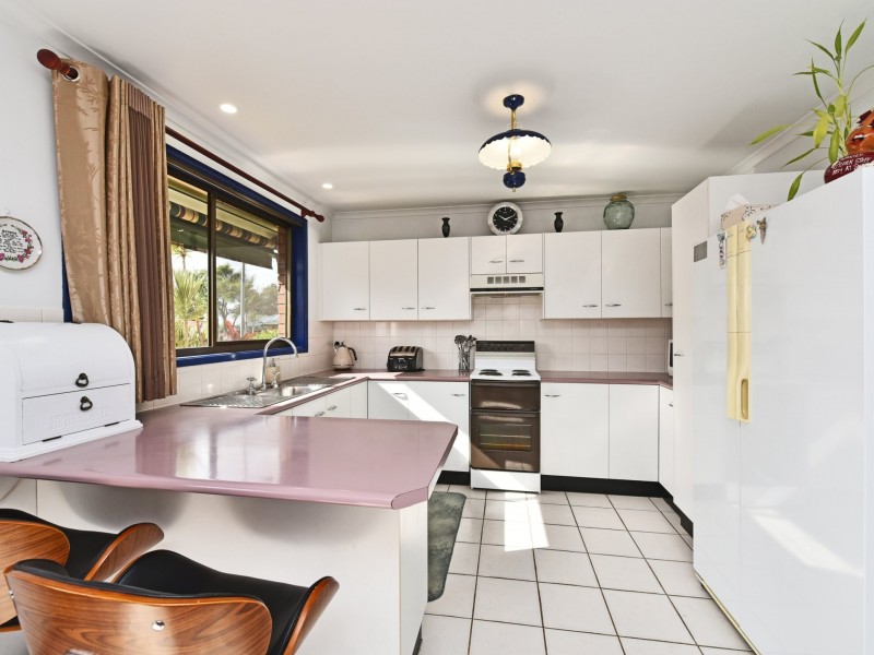 1 Casey Drive, Singleton NSW 2330