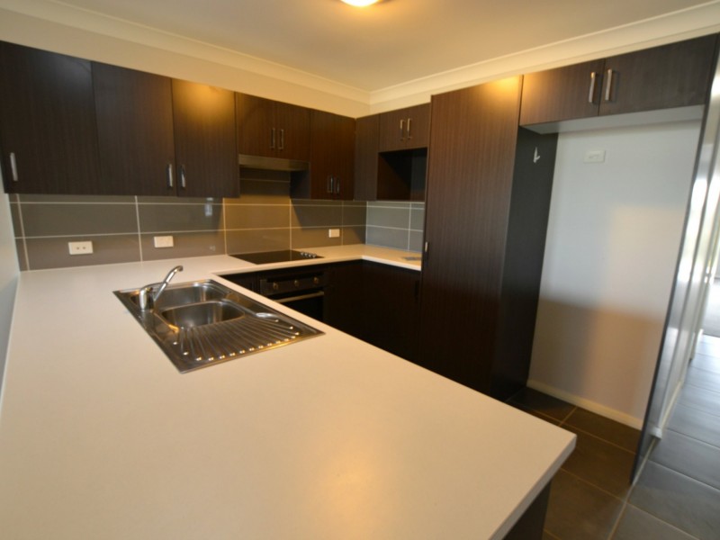 1/40 Broomfield Crescent, Singleton NSW 2330