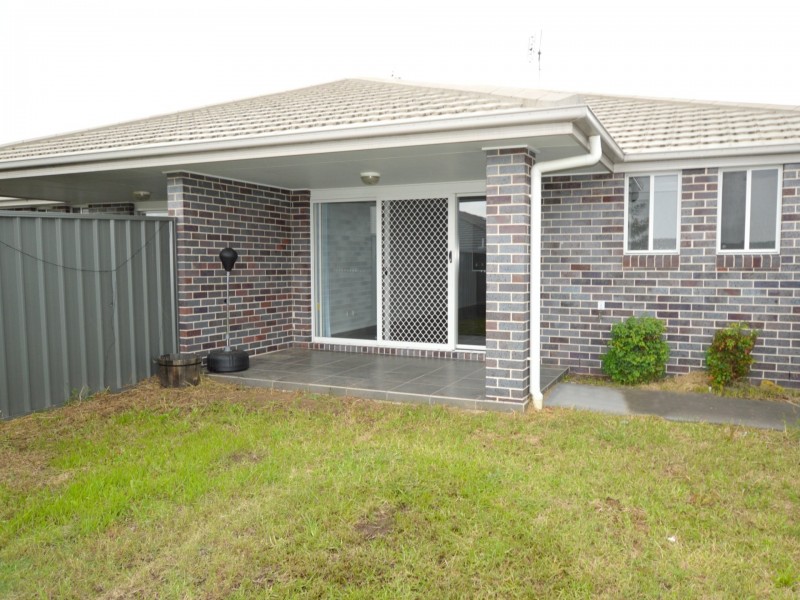1/40 Broomfield Crescent, Singleton NSW 2330