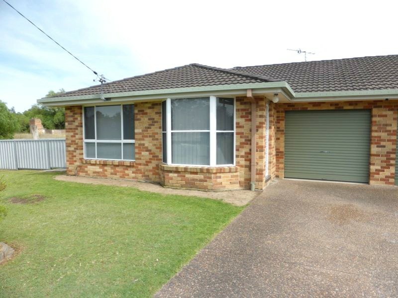 1/2a Water Street, Greta NSW 2334