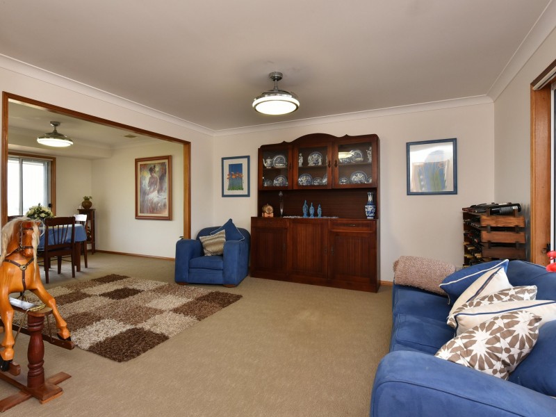 99 Minimbah Drive, Singleton NSW 2330
