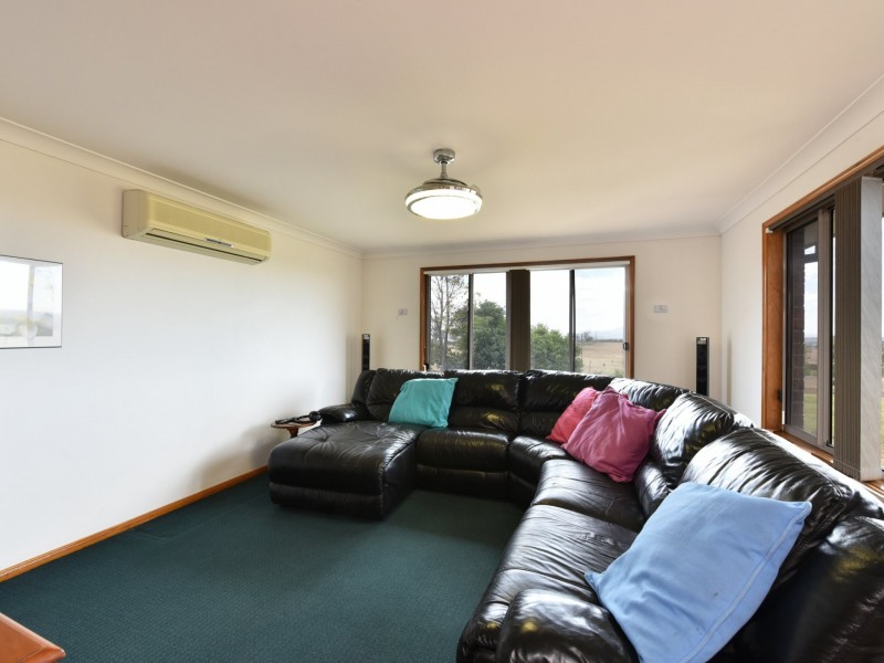 99 Minimbah Drive, Singleton NSW 2330