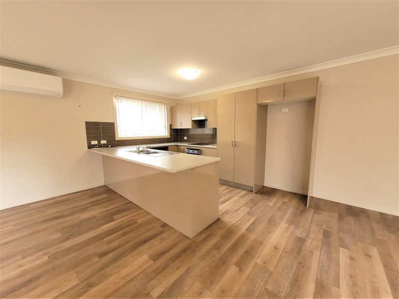 2/155 McMahon Way, Singleton NSW 2330