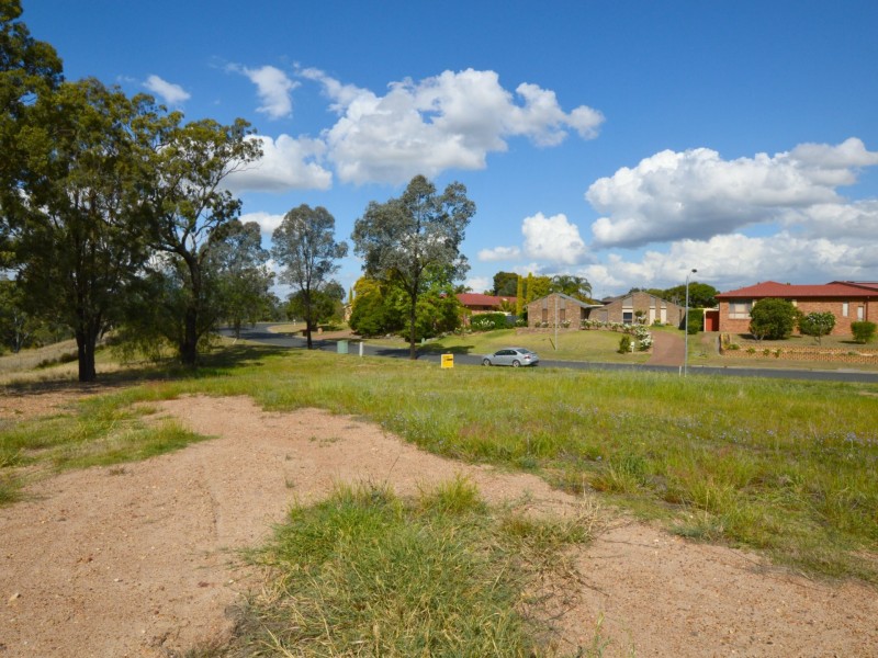 3 B Grainger Crescent, Singleton NSW 2330