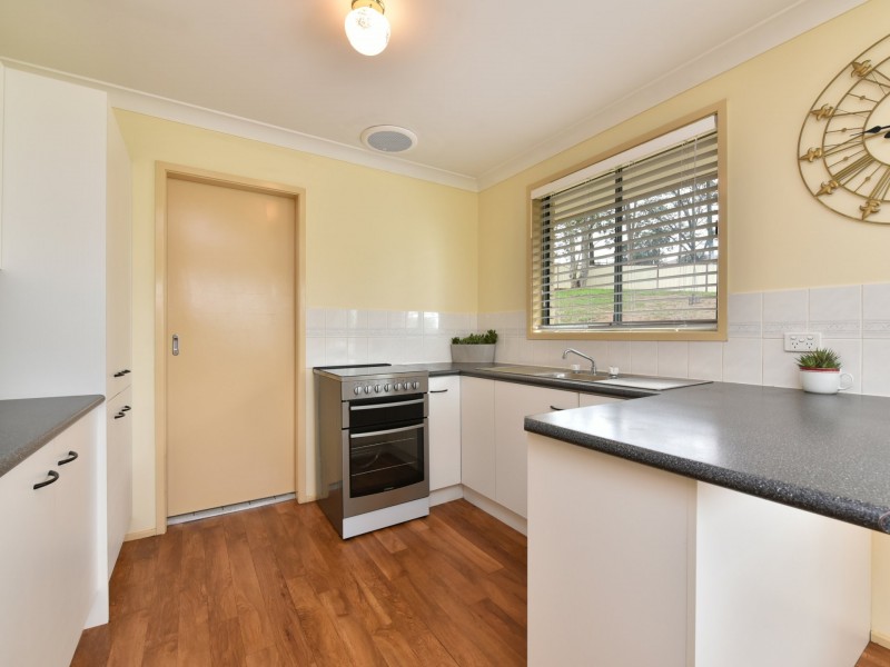 41 Robinson Way, Singleton NSW 2330