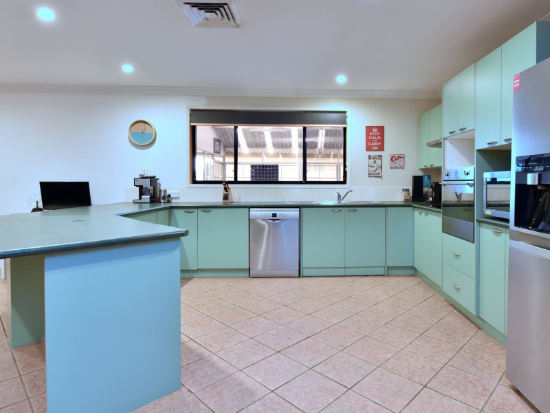 7 Clydesdale Close, Singleton NSW 2330