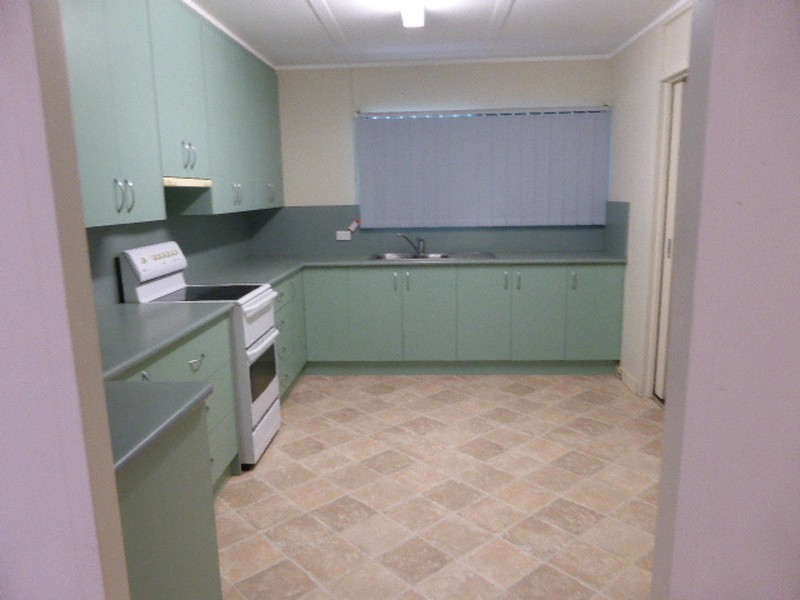 # Putty Road, Singleton NSW 2330