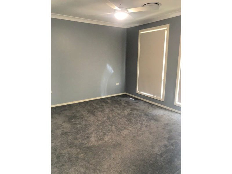 13 Leinster Circuit, Ashtonfield NSW 2323