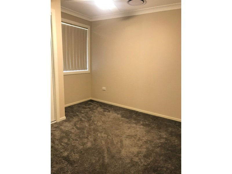 13 Leinster Circuit, Ashtonfield NSW 2323