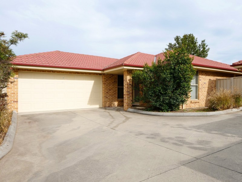 2/36 Pioneer Road, Singleton NSW 2330