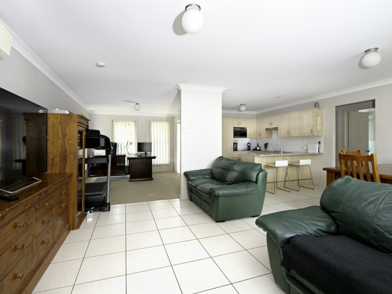 2/36 Pioneer Road, Singleton NSW 2330