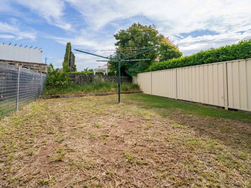 4/12 Dalton Avenue, Singleton NSW 2330