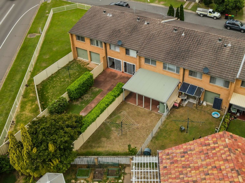 4/12 Dalton Avenue, Singleton NSW 2330