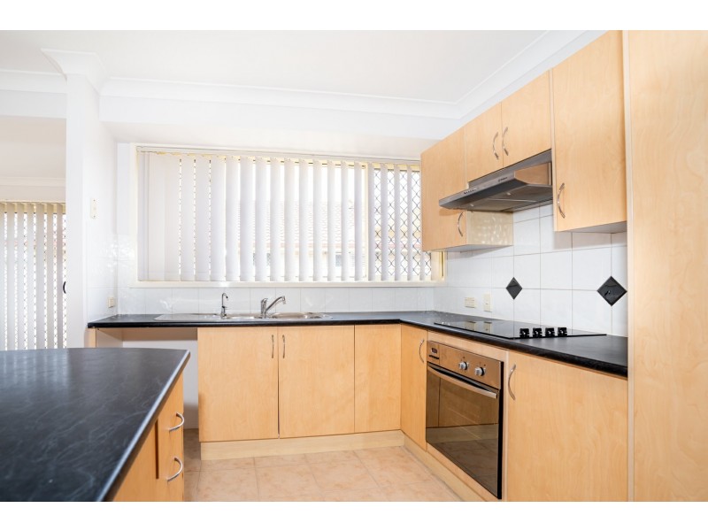 4 B James House Close, Singleton NSW 2330