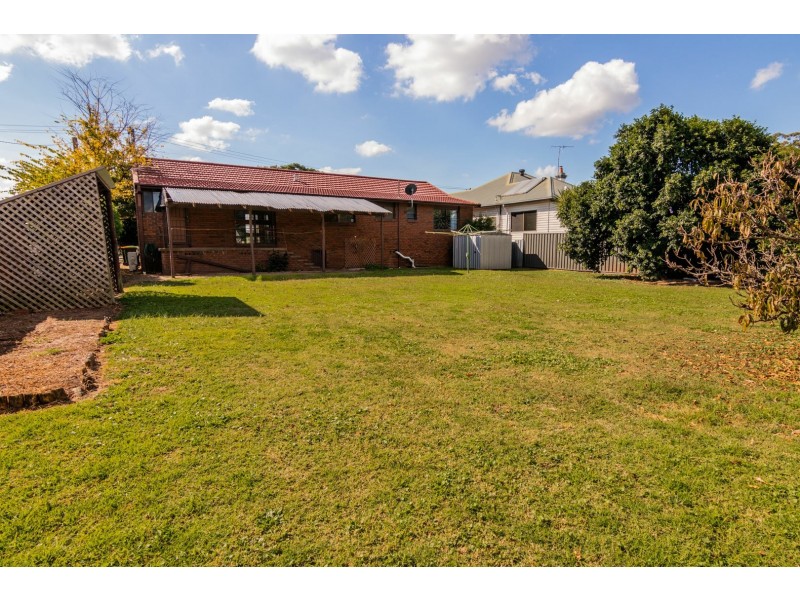 27 Castlereagh Street, Singleton NSW 2330