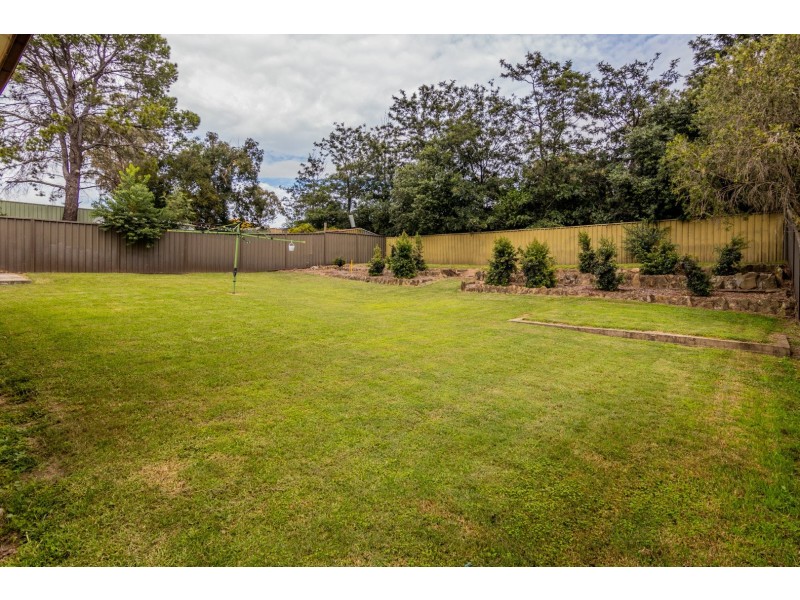5 Muller Place, Singleton NSW 2330