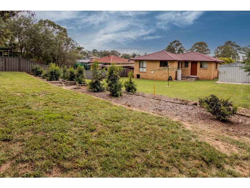 5 Muller Place, Singleton NSW 2330