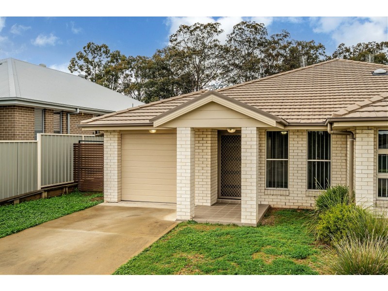 7 A Dimmock Street, Singleton NSW 2330