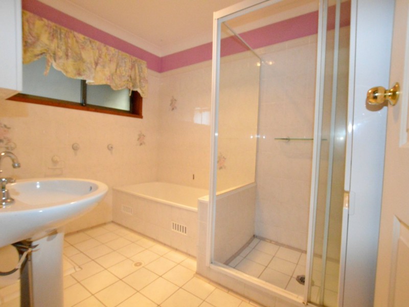 20 Cunningham Parade, Singleton NSW 2330