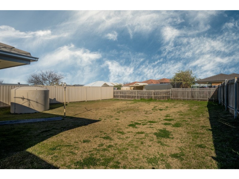 123 Casey Drive, Singleton NSW 2330