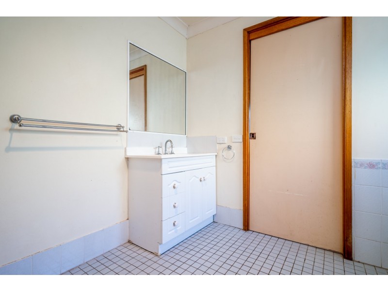 20 Richards Avenue, Singleton NSW 2330