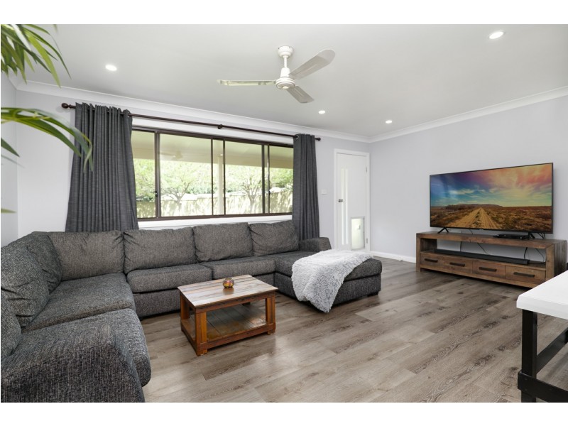 14 Lloyd Jones Drive, Singleton NSW 2330