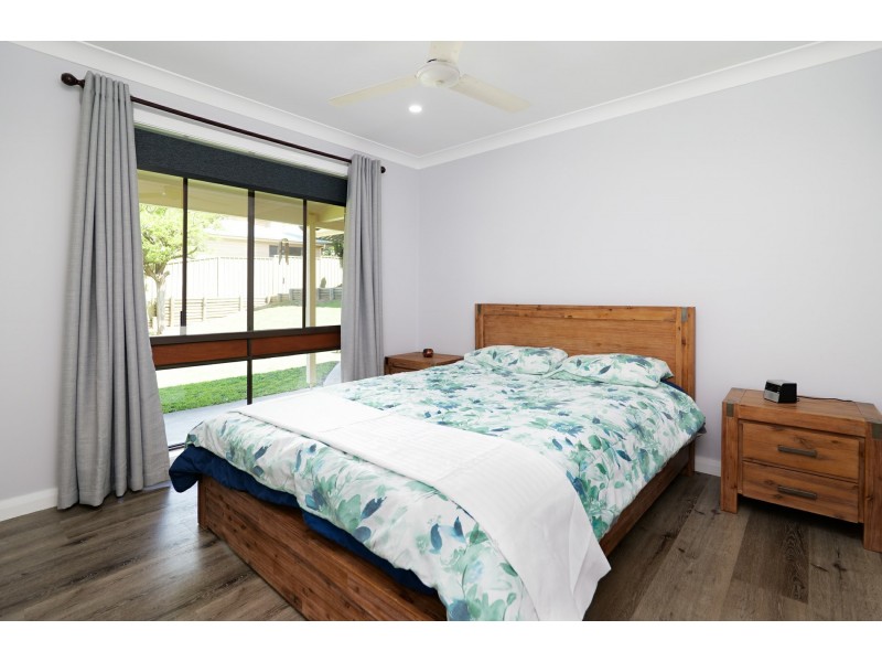 14 Lloyd Jones Drive, Singleton NSW 2330
