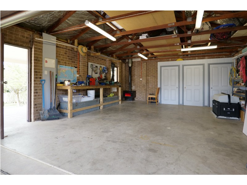 14 Lloyd Jones Drive, Singleton NSW 2330