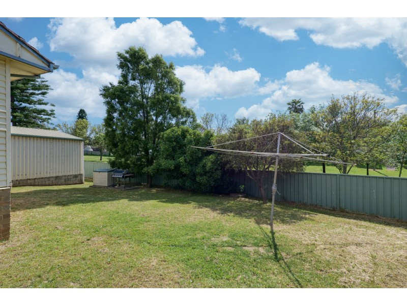12 Hume Close, Singleton NSW 2330