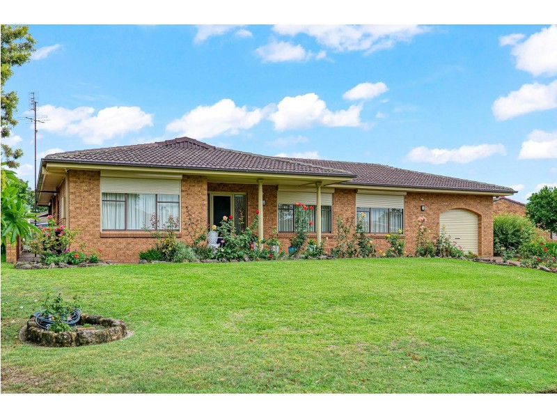 7 Falkiner Crescent, Singleton NSW 2330