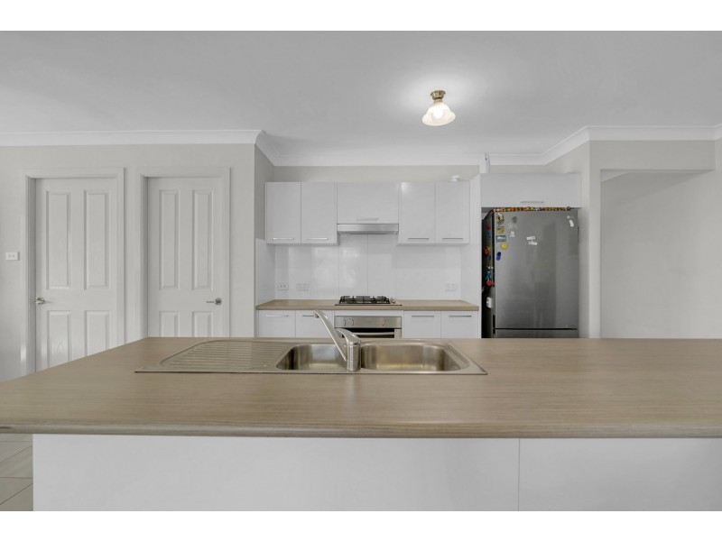 8 Brittany Avenue, Rutherford NSW 2320