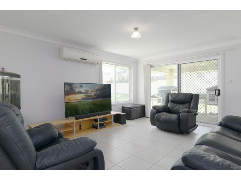 8 Brittany Avenue, Rutherford NSW 2320