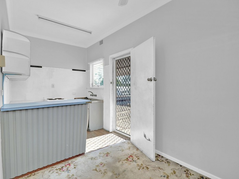 39 Second Avenue, Rutherford NSW 2320