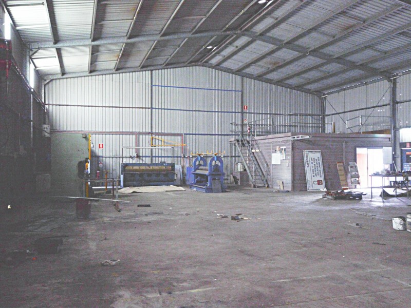 2/8 Enterprise Crescent, Singleton NSW 2330