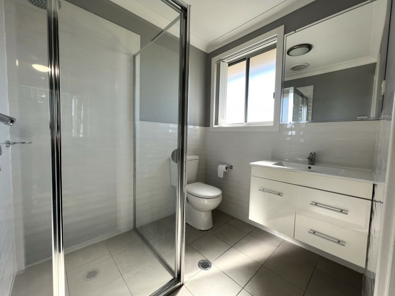 2/45a Branxton Street, Greta NSW 2334