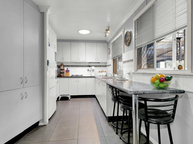 16 Lawson Avenue, Singleton NSW 2330