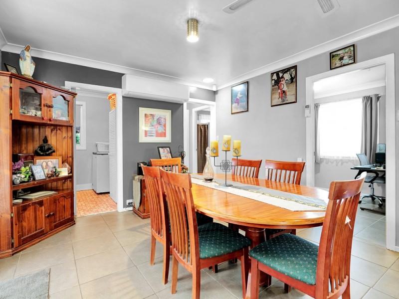16 Lawson Avenue, Singleton NSW 2330