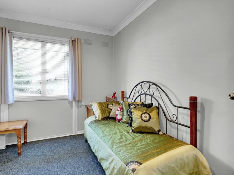 16 Lawson Avenue, Singleton NSW 2330