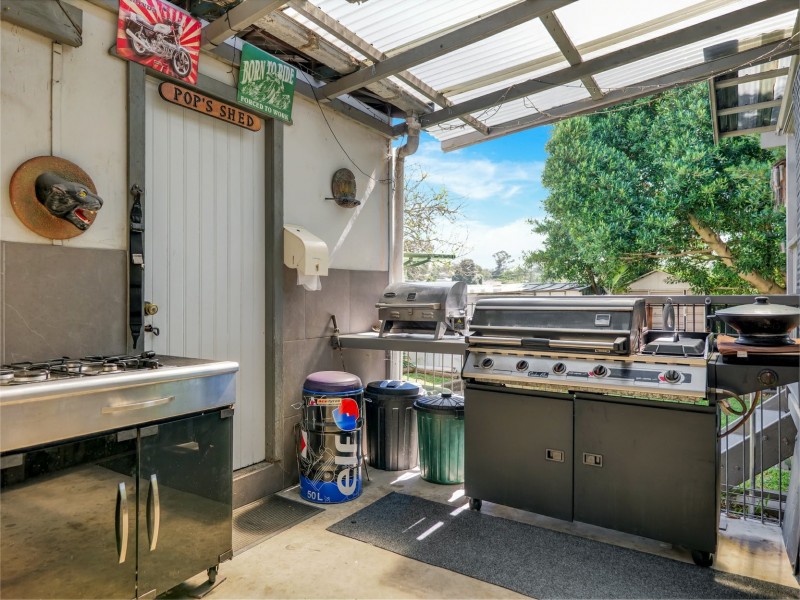 16 Lawson Avenue, Singleton NSW 2330