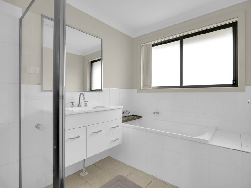 2/3 Pioneer Road, Singleton NSW 2330