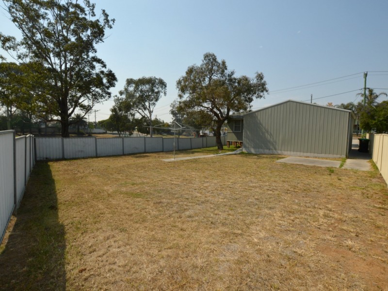 31 White Avenue, Singleton NSW 2330