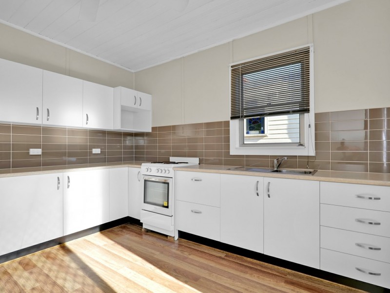 16 Elizabeth Street, Singleton NSW 2330