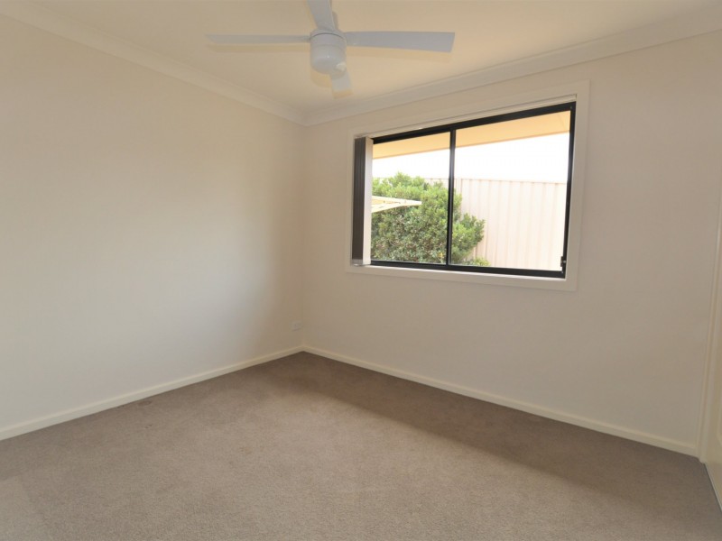 2/168 Gardner Cct, Singleton Heights NSW 2330