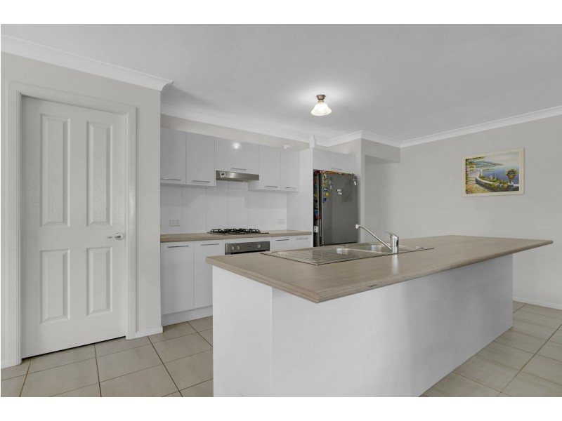 8 Brittany Avenue, Rutherford NSW 2320