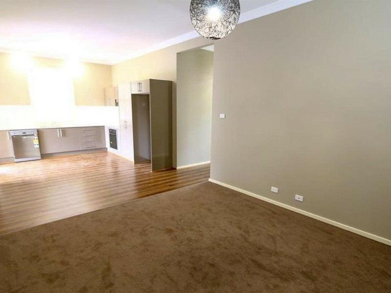 1 Orchard Avenue, Singleton NSW 2330